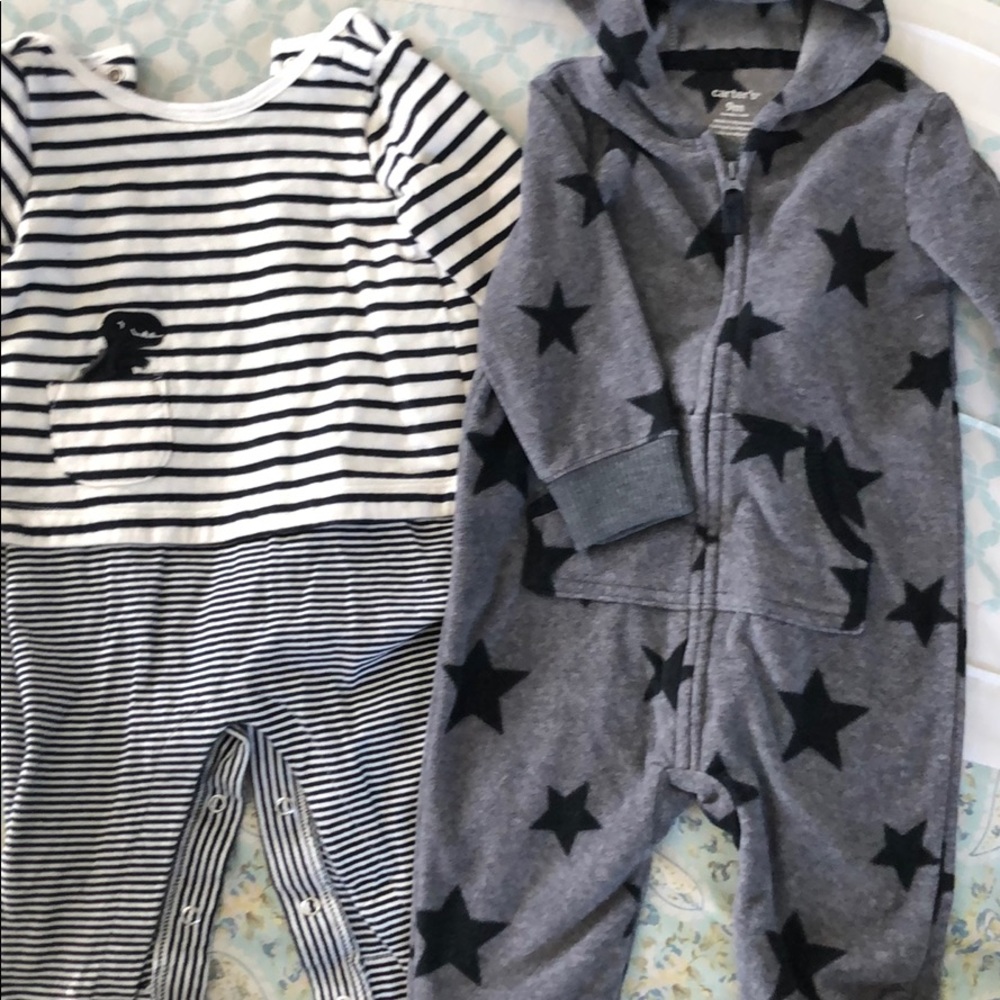 Carters Body suits - never worn! Size 9